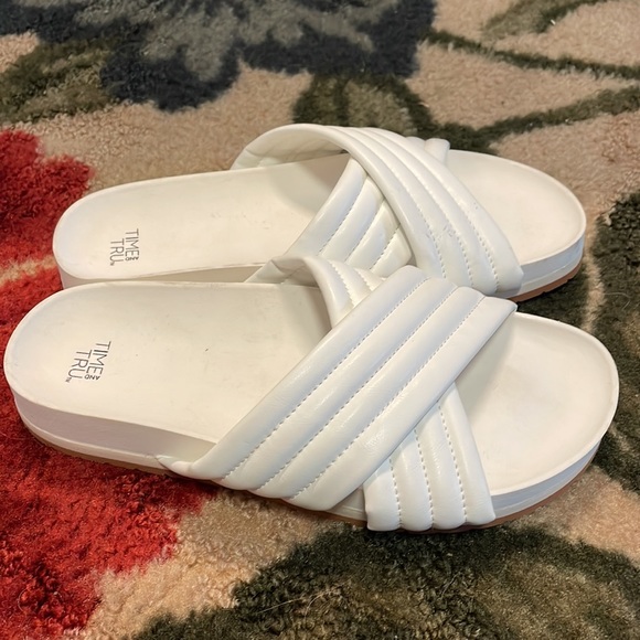 Slides - Picture 2 of 5